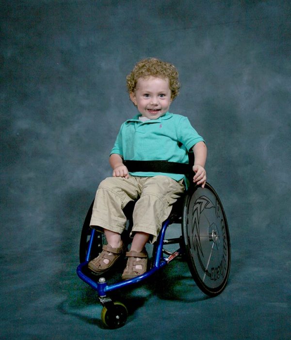 Panthera Micro Çocuk Tekerlekli Sandalyesi 4