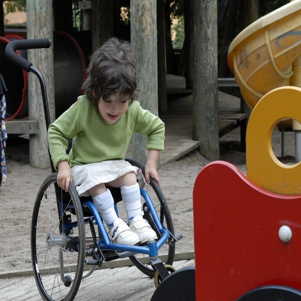 Panthera Micro Çocuk Tekerlekli Sandalyesi 5