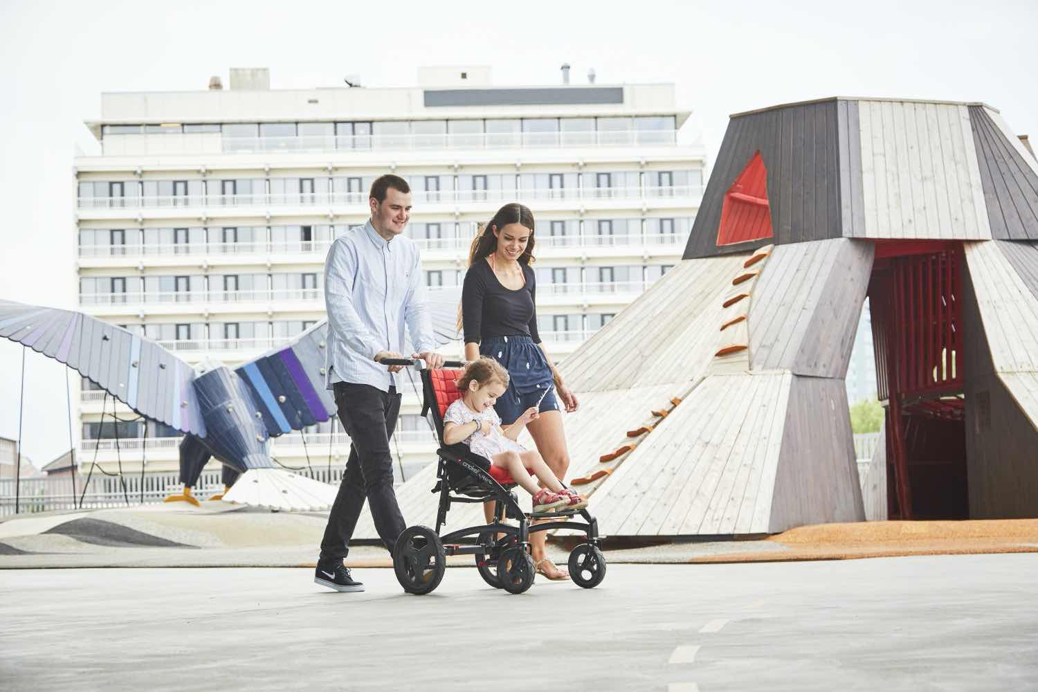 Kategori Engelli Cocuk Puseti Slayt 2